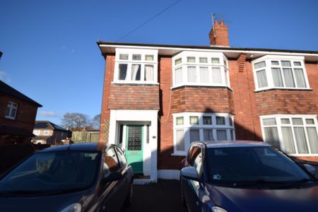 4 Bedroom House To Rent in Winton - £2,300 pcm Tenancy Info - Photo 2