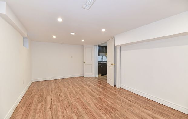 For Lease - 36 Plumridge Court Unit# B, Ajax, Ontario - Photo 1