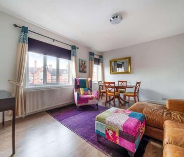 Sunninghill, High Street, SL5 - Photo 2