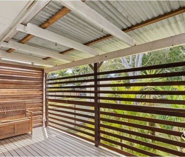 IMMACULATE | SPACIOUS 3 BEDROOM HOME + HOME OFFICE - Photo 6