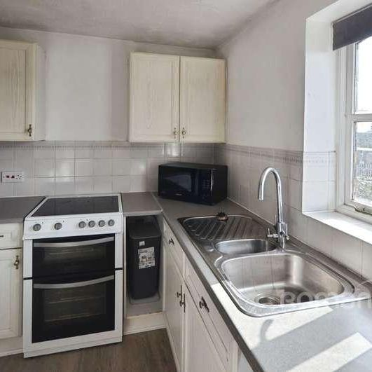 Coalmans Way, Burnham, SL1 - Photo 1