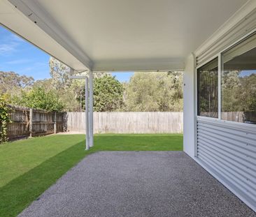 Three-Bedroom Home Close to the Beach - Photo 6