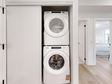 For Lease - 49 Charles Street Unit# 301, Newmarket, Ontario - Photo 3