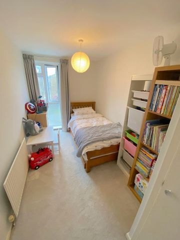 4 bedroom terraced house to rent - Photo 4