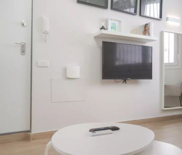 1-bedroom apartment for rent in Valdeacederas, no pets, no smokers - Photo 5