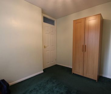 3 bedroom end of terrace house to rent - Photo 6