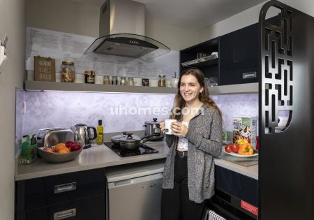 Platinum Plus Studio - Photo 2