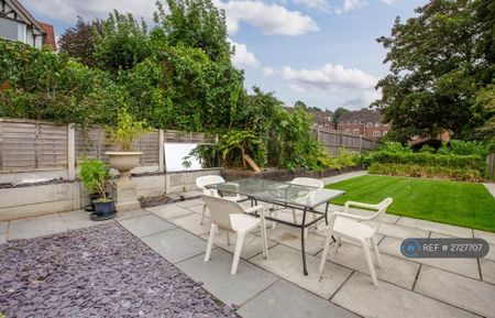 1 bedroom in a house share to rent - Photo 5