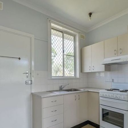 12a Thompson Crescent, Tamworth, NSW 2340 - Photo 4