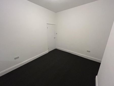 3 bedroom barn conversion to rent - Photo 2