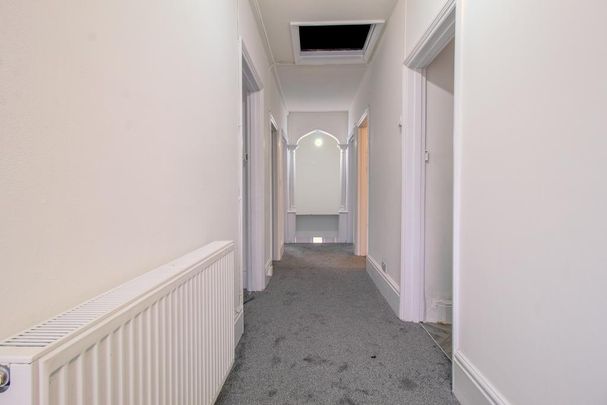 3 bedroom flat to rent - Photo 1