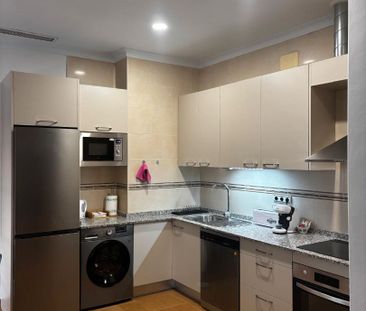 Piso de alquiler en Calle Córdoba, 8, Ensanche Centro - Puerto - Photo 2