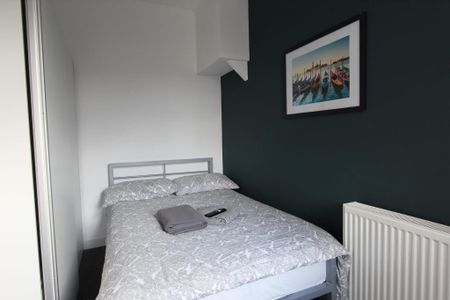 7 bedroom terraced house to rent - Photo 4