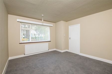 Thorpe Hall Avenue, Thorpe Bay, Essex, SS1 3SJ - Photo 2