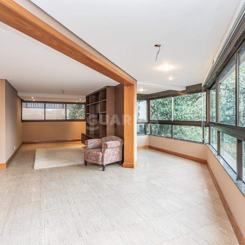 Apartamento semi mobiliado com 3 dormitórios, sendo 1 suíte e 2 vagas no bairro Petrópolis - COD: 20431 - Photo 1