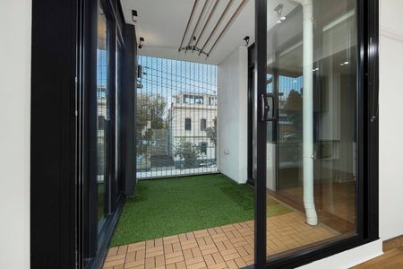 Comfortable 2 Bedroom Bayside Abode - Photo 5