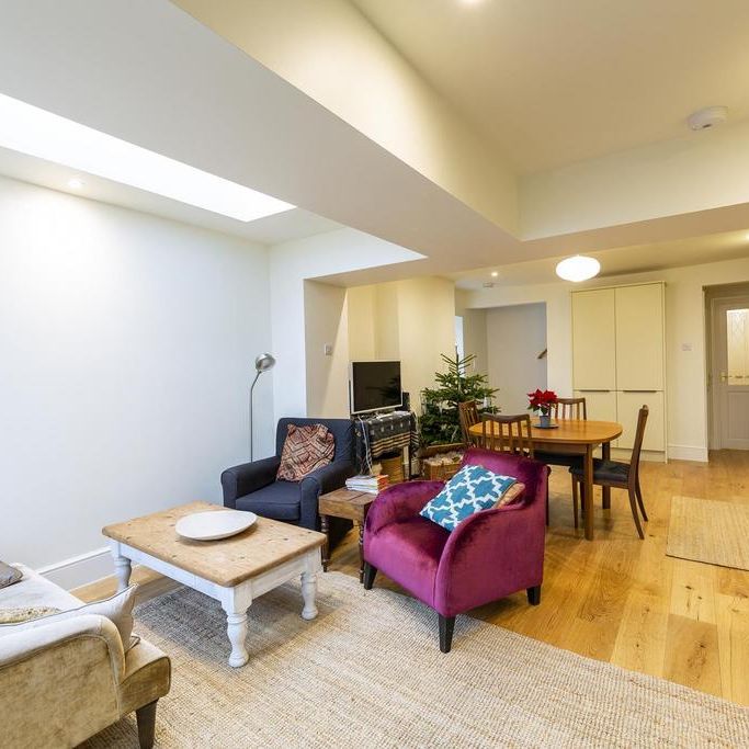 2 bedroom terraced house to rent - Photo 1