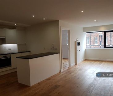 2 bedroom flat to rent - Photo 4