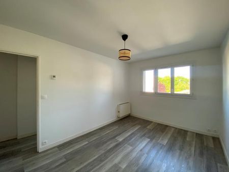 Location Appartement 3 pièces 49m² MONDEVILLE 14120 - Photo 4