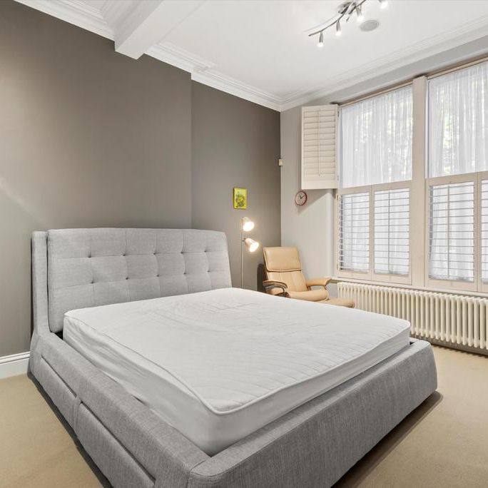 3 bedroom flat to rent - Photo 1