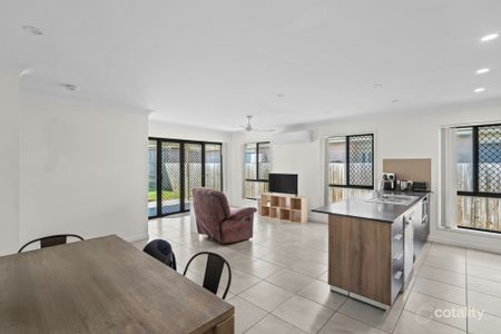 Modern Family Home! - Photo 5