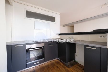Location Appartement 3 pièces 78m² ST ETIENNE 42000 - Photo 2