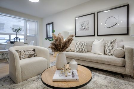 For Lease - 420 Eglinton Avenue Unit# 507, Toronto, Ontario - Photo 2