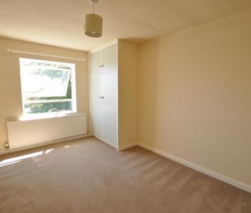 3 bedroom apartment to rent - Photo 3