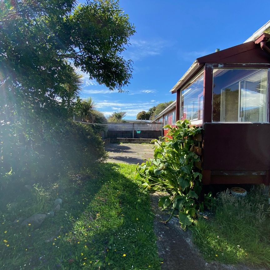 54 Churton Drive, Churton Park - Photo 1