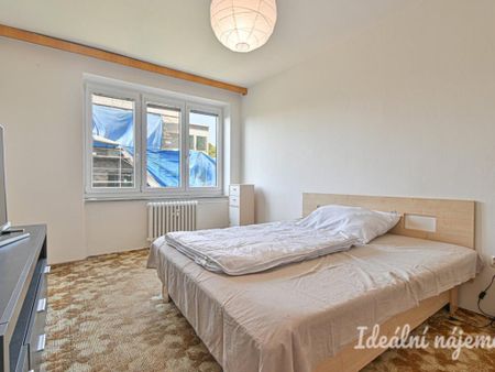 Pronájem bytu 2+1 56 m2 - Fotografie 4