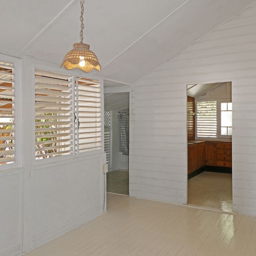 A Cottage with Character, Views & Coastal Charm - Photo 1