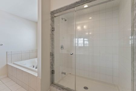 For Lease - 1 Honey Comb Trail, Thorold, Ontario - Photo 4