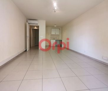 Location Appartement 3 pièces 58m² ST LAURENT DU VAR 06700 - Photo 1