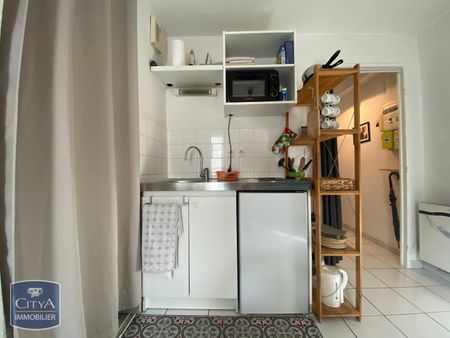Location Appartement 1 pièce 17m² AVIGNON 84000 - Photo 2