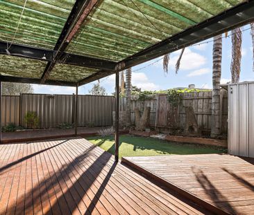 1/22 Gobur Court, Meadow Heights VIC 3048 - Photo 6