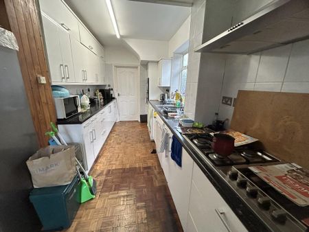 House share to rent - Photo 5