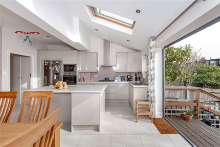 Edencourt Road, London, SW16 - Photo 3