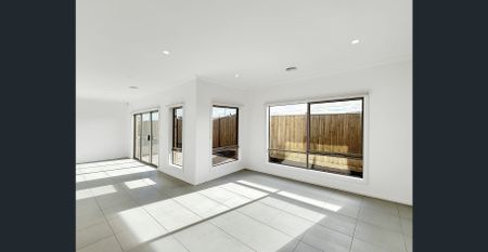 12 Wild Orchid Street, Brookfield, Vic 3338 - Photo 5