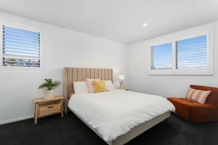 7/7 Pittwater Road, - Photo 3