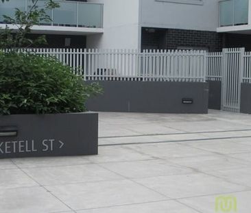 Convenient living! - Photo 2