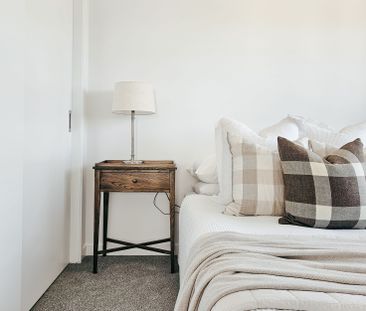 Professionals Seeking a Peaceful Retreat - Photo 2