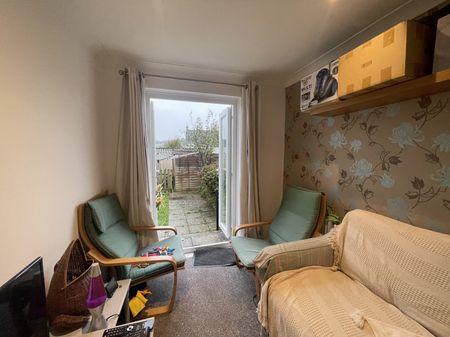 4 Trenarth, Penryn - Photo 2