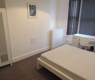 Jubilee Drive, Kensington Fields. - Photo 1