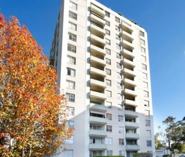 “Spacious Apartment in Convient Location” - Photo 2