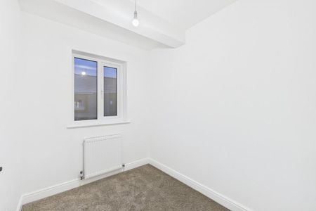 3 bedroom terraced house to rent - Photo 3