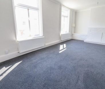 3 bedroom maisonette to rent - Photo 5