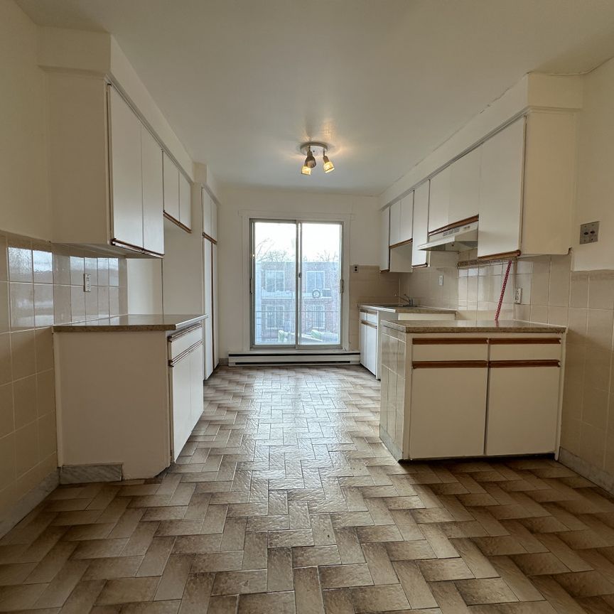 Appartement de deux chambres lumineuses à louer immédiatement. - Photo 1