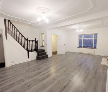 3 bedroom terraced house to rent - Photo 2