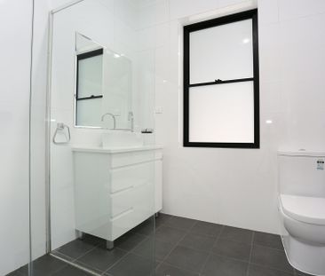 31 Noble Avenue, Punchbowl NSW 2196 - House For Rent | Domain - Photo 5