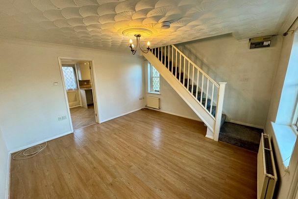 Walnut Close - Photo 1